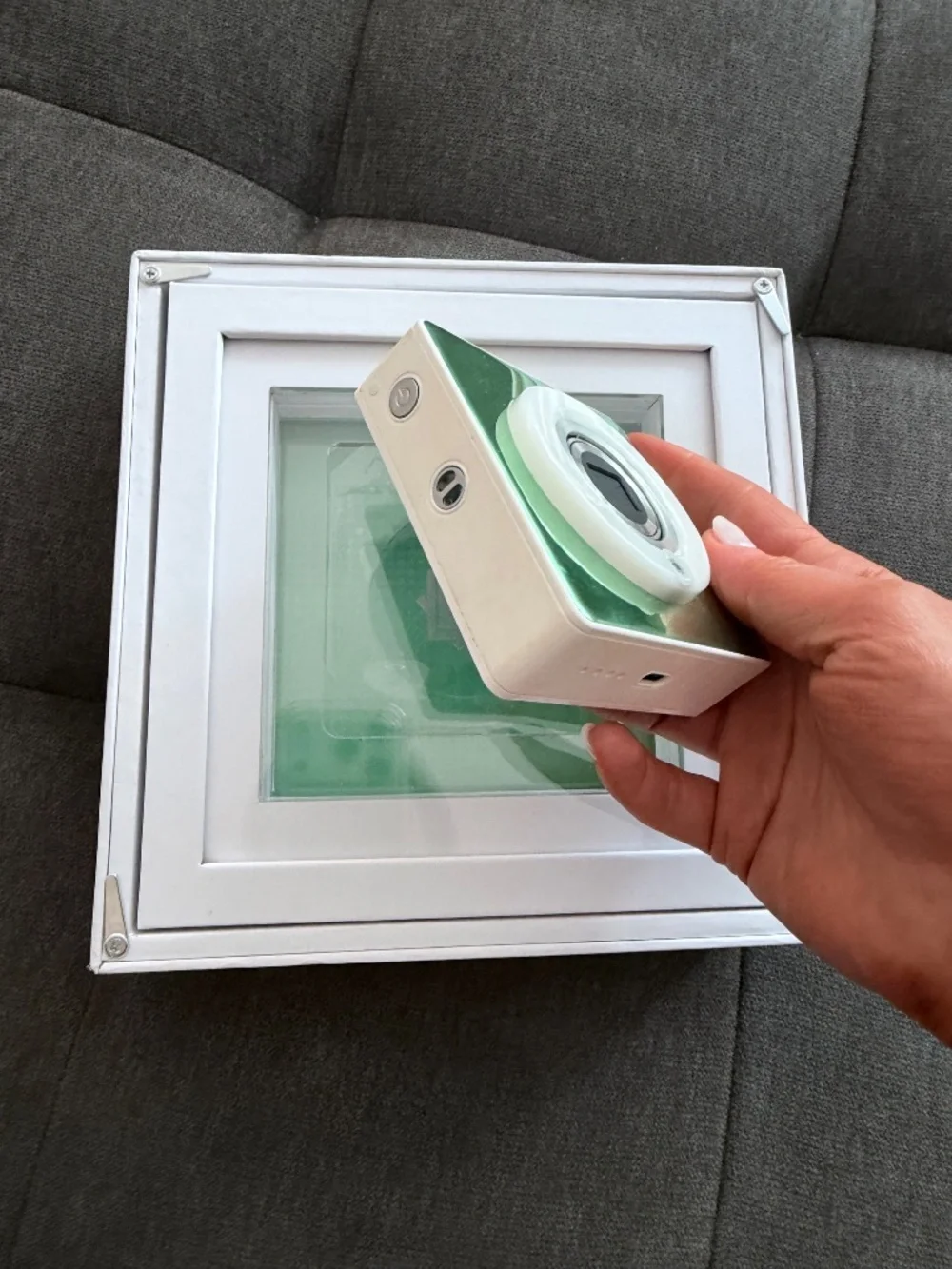 DIJIE SHOOTER WiFi enabled point & shoot camera in Emerald